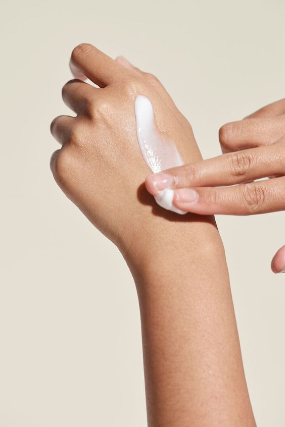 Hydration Hacks: Quenching Your Skin and Hair Thirst in Ramadan🌙✨🕌